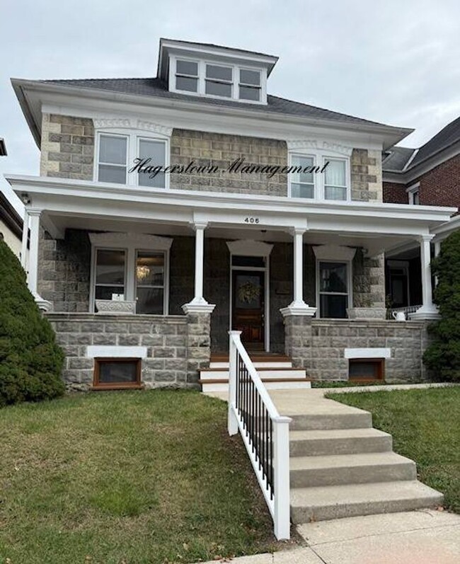 Primary Photo - Historic Home Near City Park