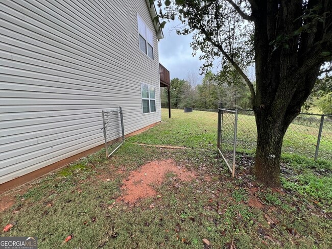 Building Photo - 330 Anchors Way