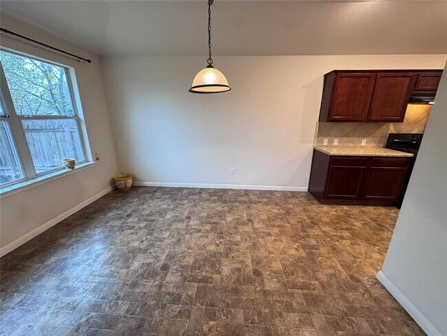 Building Photo - 11909 Timber Heights Dr