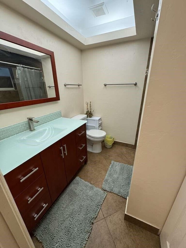 Building Photo - 1726 NW 82nd Ave