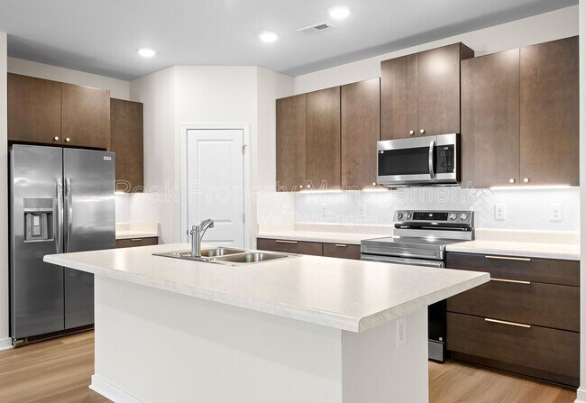 Building Photo - 9735 Kaleidoscope Row