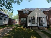 Building Photo - 1682 W 14th St