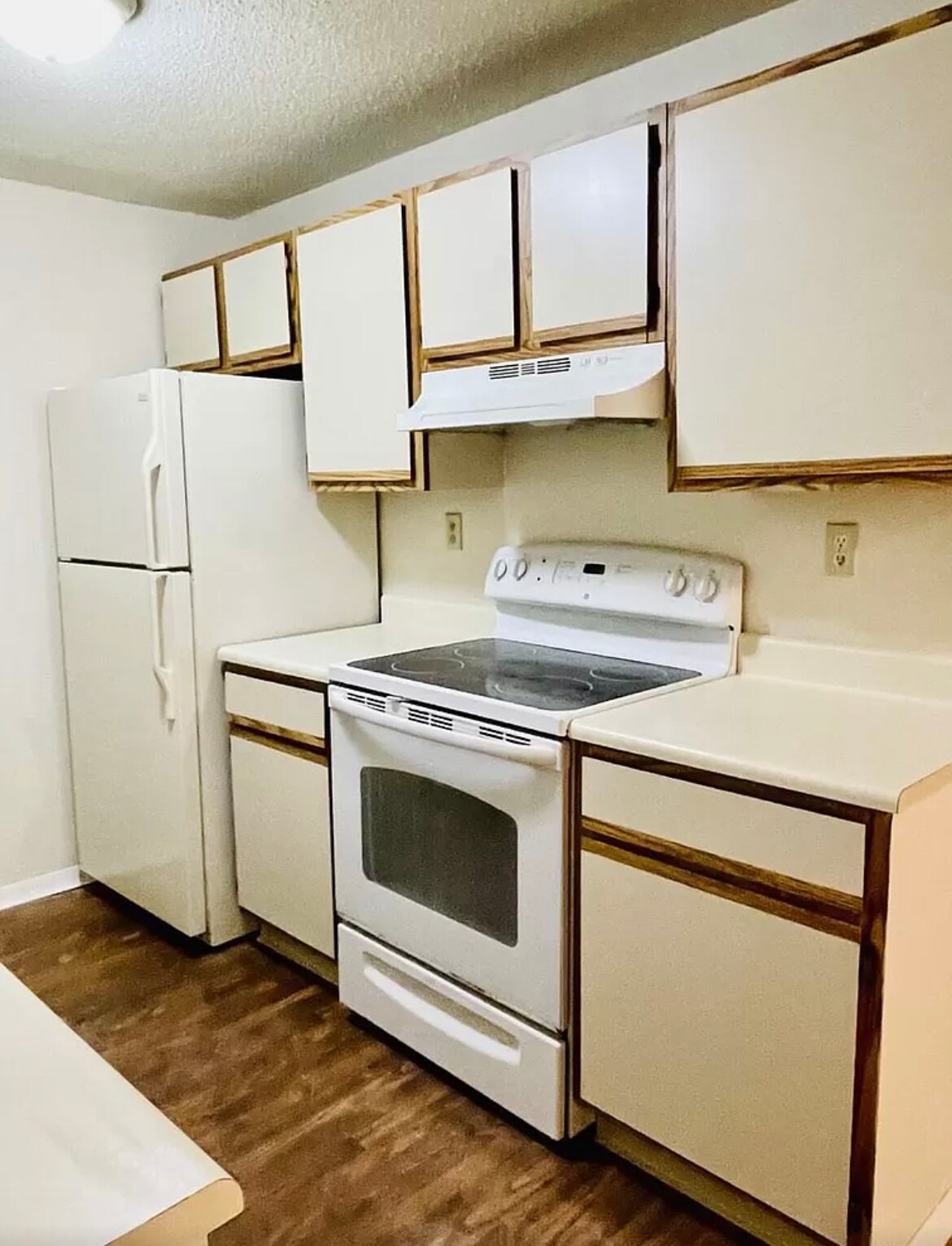 Building Photo - 1712 Blackstone Dr