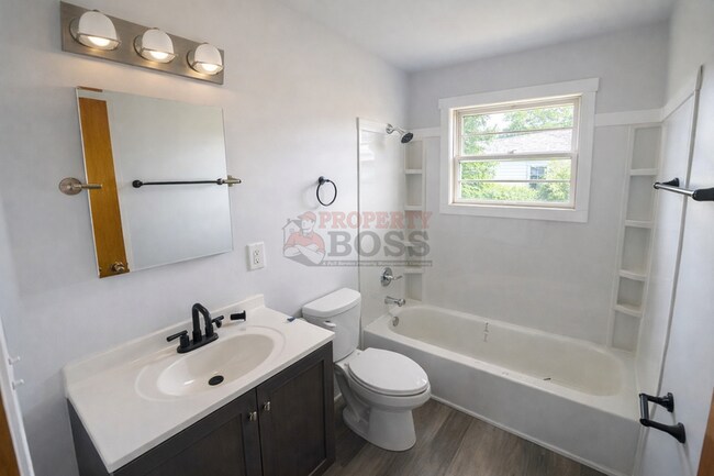 Building Photo - 4408 Elm Ave