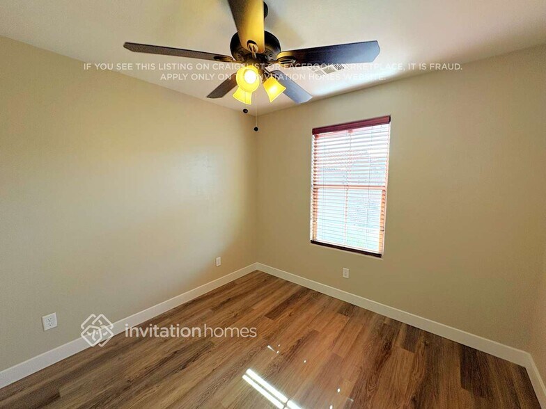 Building Photo - 7912 Point Oaks Ct