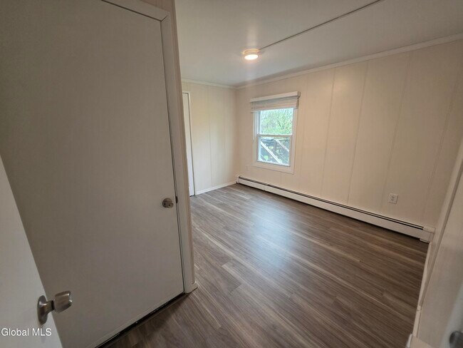 Building Photo - 112 Carriage House Ln