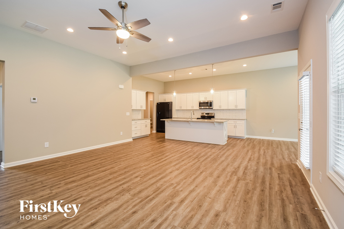 Building Photo - 38 Somersby Dr