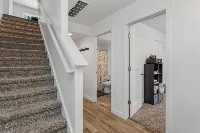 Building Photo - 3677 Golden Sky Ln