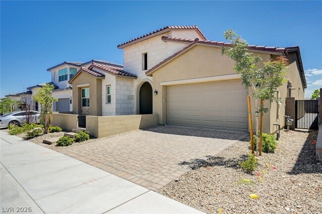 Building Photo - 11831 Giroma Ave