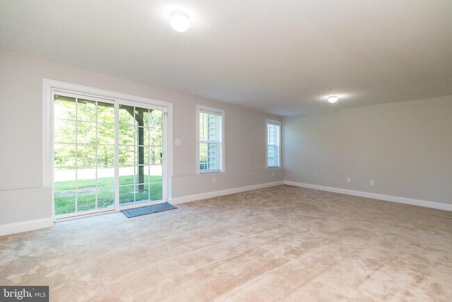Building Photo - 3216 Brookside Dr