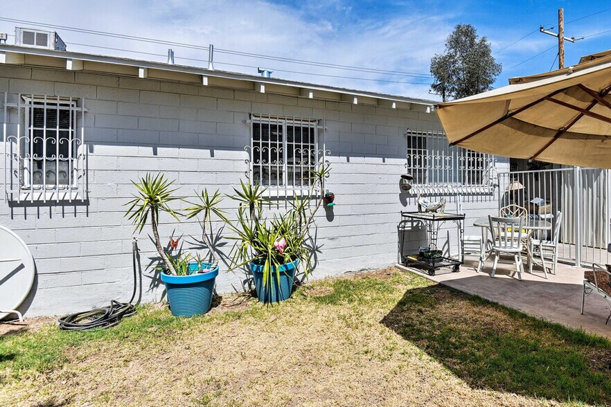 Building Photo - 2731 N 3rd Ave