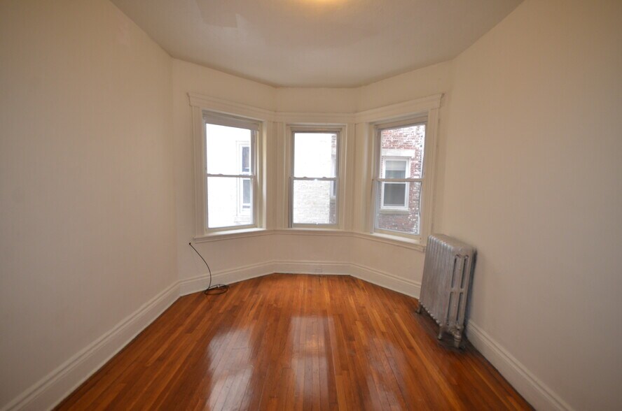 Building Photo - 15 Walbridge St