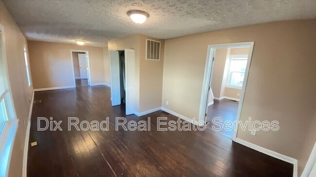 Building Photo - 1219 Azel Ave