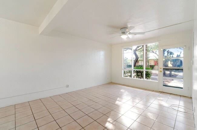 Building Photo - Charming 1-bedroom, 1-bath home in Tucsons most iconic neighborhood!