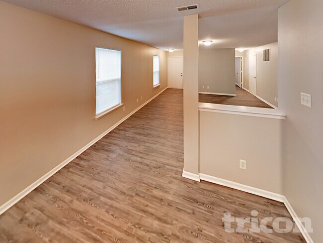 Building Photo - 1826 Blue Pine Ln