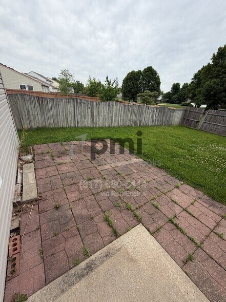 Building Photo - 14229 Weeping Cherry Dr