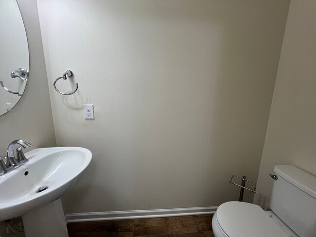 Building Photo - 105 Wando View Way