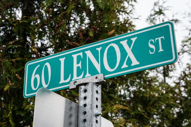 Building Photo - Lenox Village Townhomes