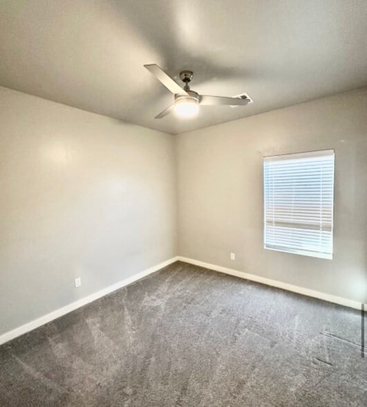 Building Photo - 533 NW 176th St