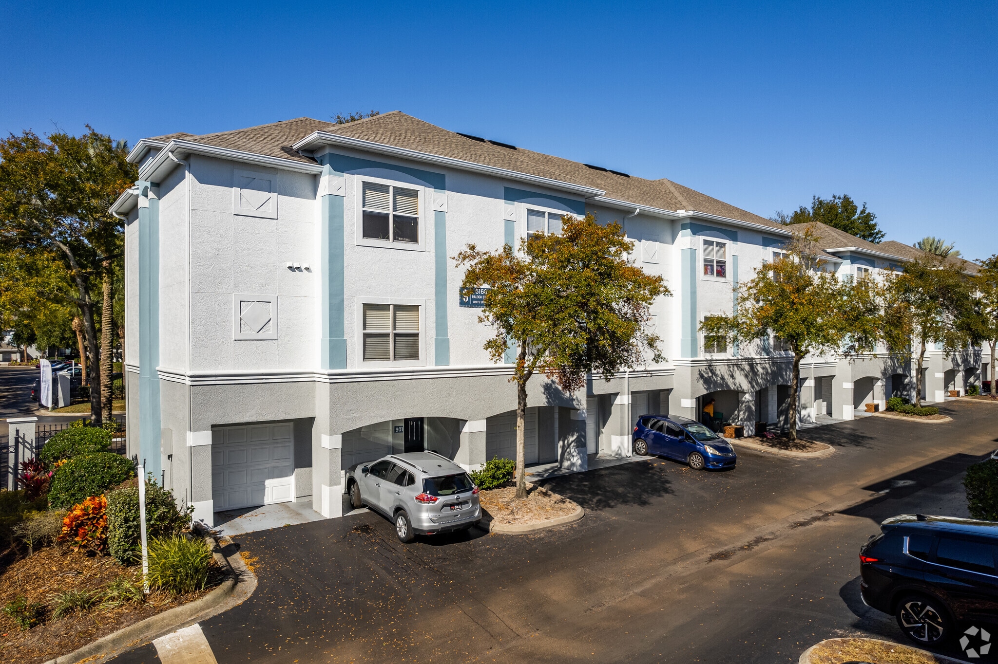 6168 Raleigh St - Amara Metrowest