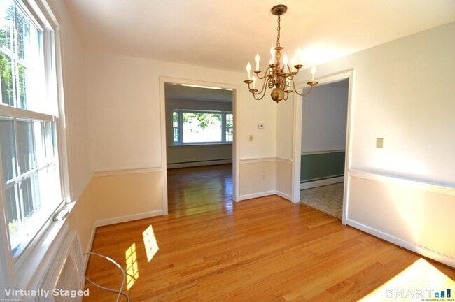 Building Photo - 18 Overbrook Rd