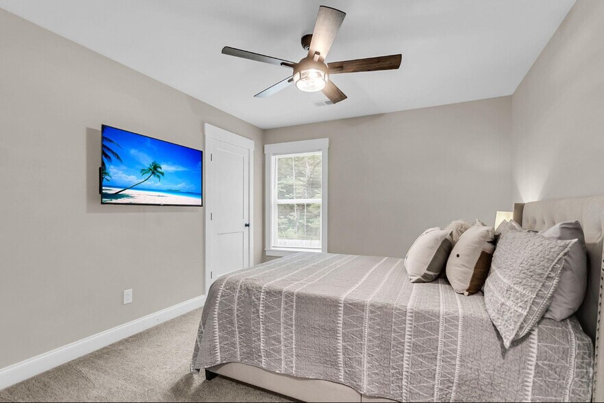 Building Photo - 3297 Walter Dr