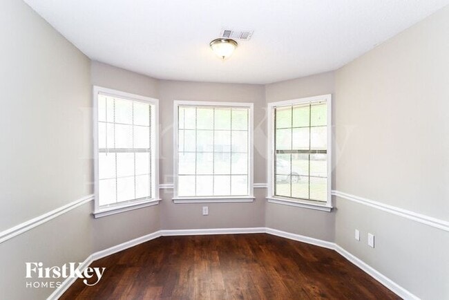 Building Photo - 2439 Dove Glen Cove