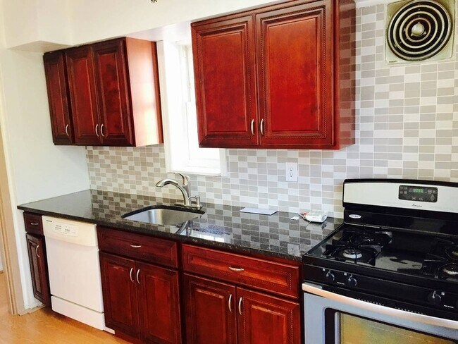 Building Photo - 69-51 181st St