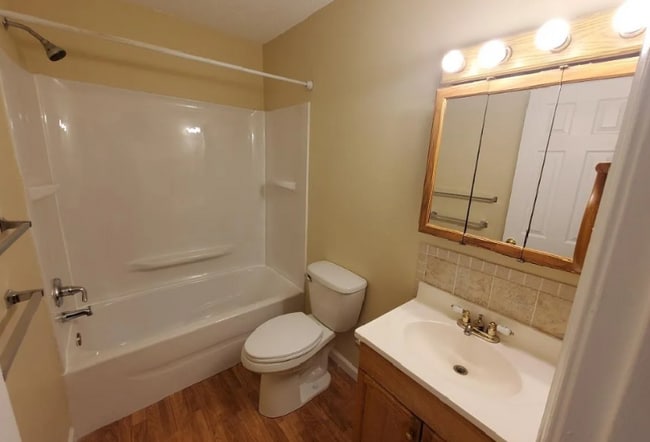 Building Photo - 6414 Tradewinds Dr