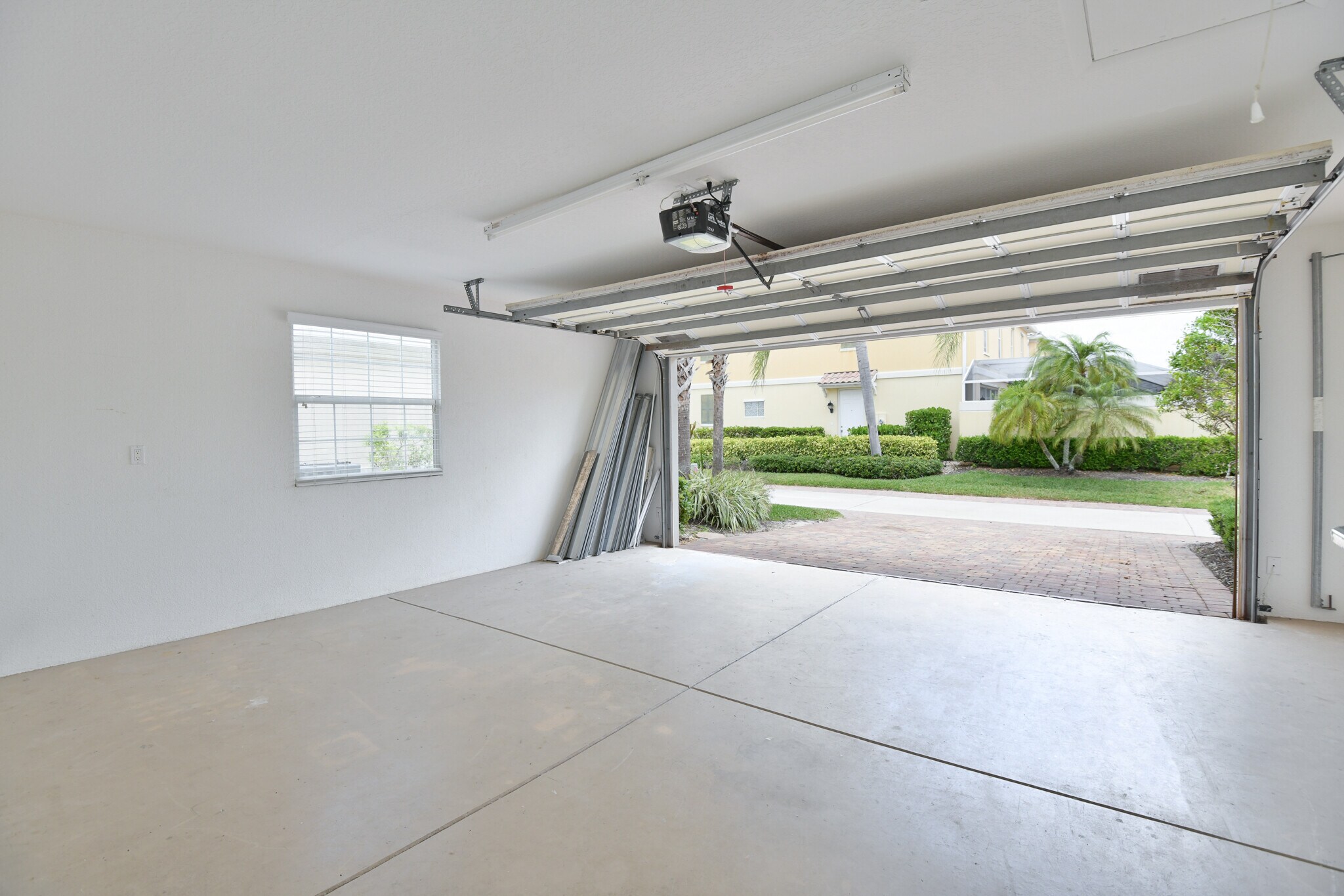 Building Photo - 7813 Veronawalk Blvd