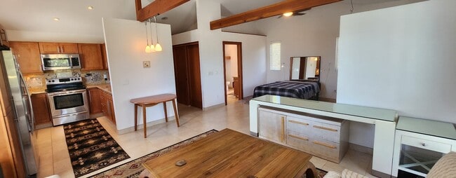 Building Photo - 934 Kuialua Pl