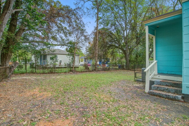 Building Photo - 2607 Madden Dr