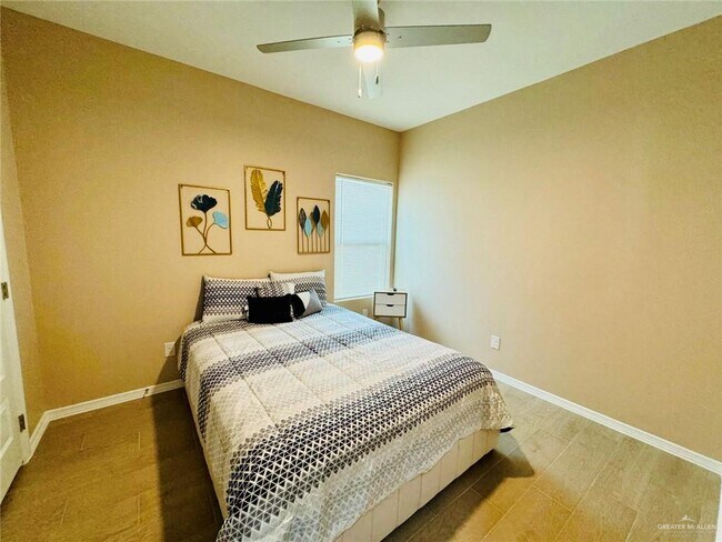 Building Photo - 3013 W Driftwood St