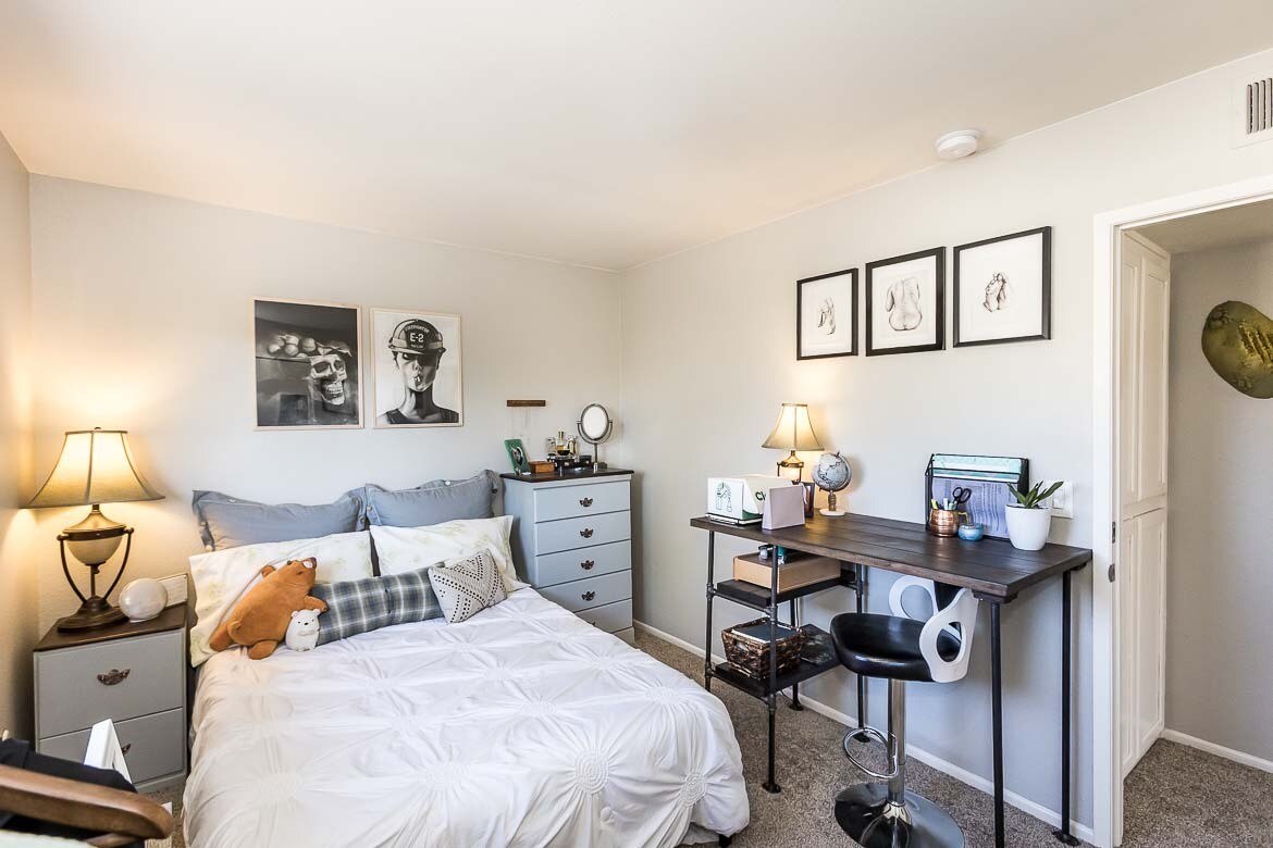 Building Photo - 1750 Prefumo Canyon Rd