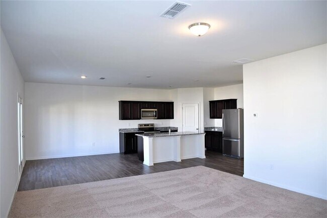 Building Photo - 4374 Kendrick Cir