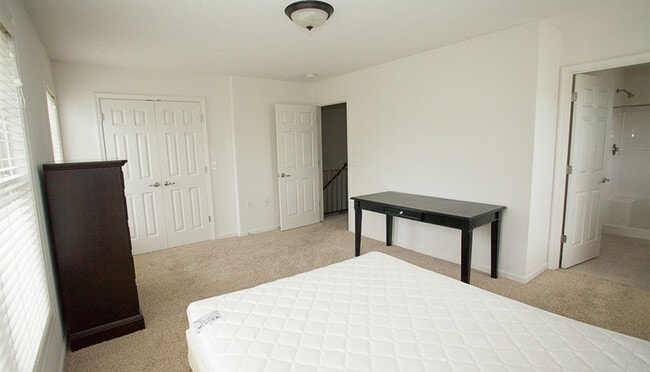 Building Photo - 2136 Purple and Gold Way