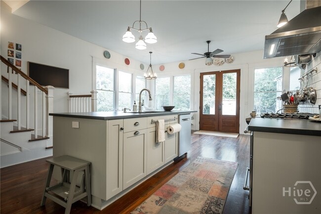 Building Photo - 290 Milledge Cir