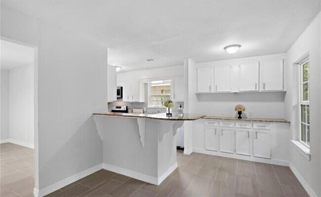 Building Photo - 7034 Hazen St
