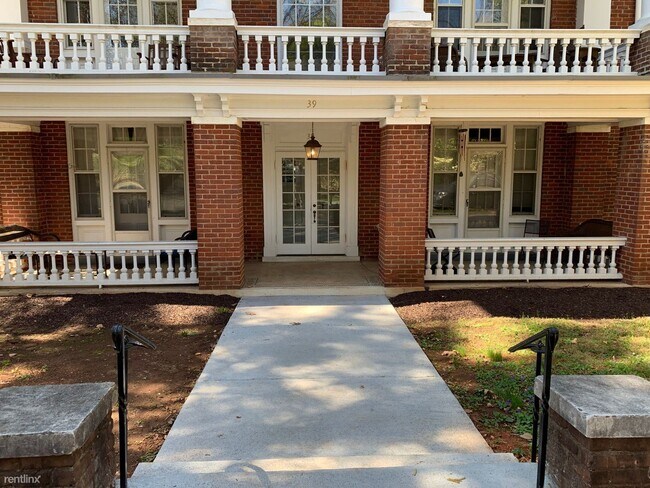 Building Photo - 3 br, 2 bath House - 39 University Circle #2