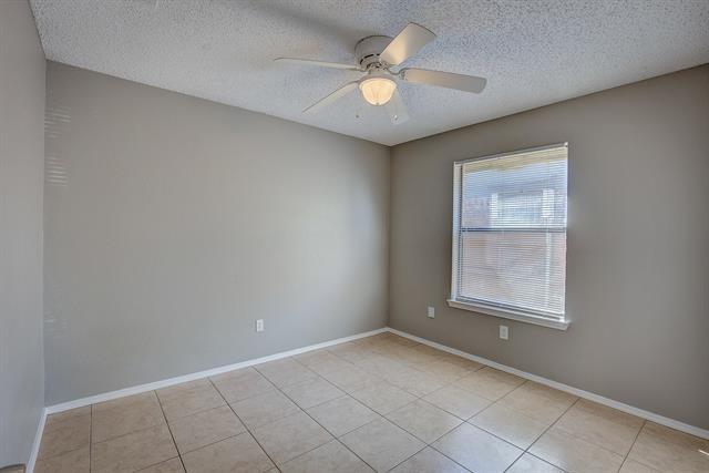 Building Photo - 420 Revolution Ln
