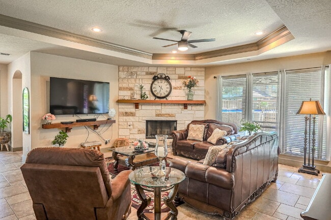 Building Photo - 5919 Dewdrop Ln