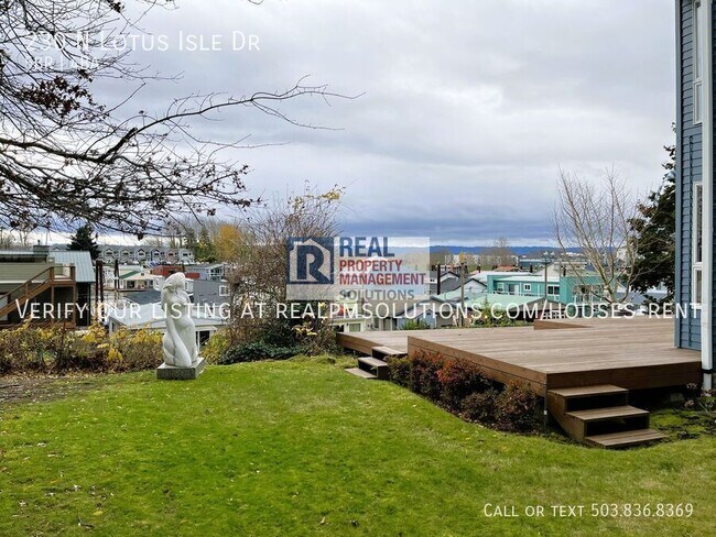 Building Photo - 230 N Lotus Isle Dr