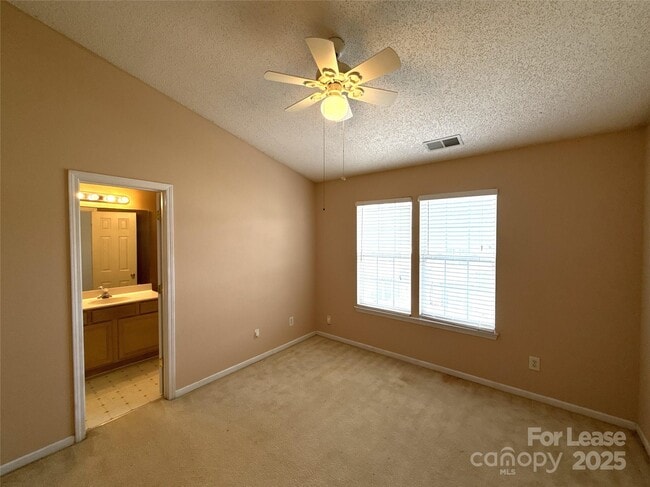 Building Photo - 1515 Sylvia Ct