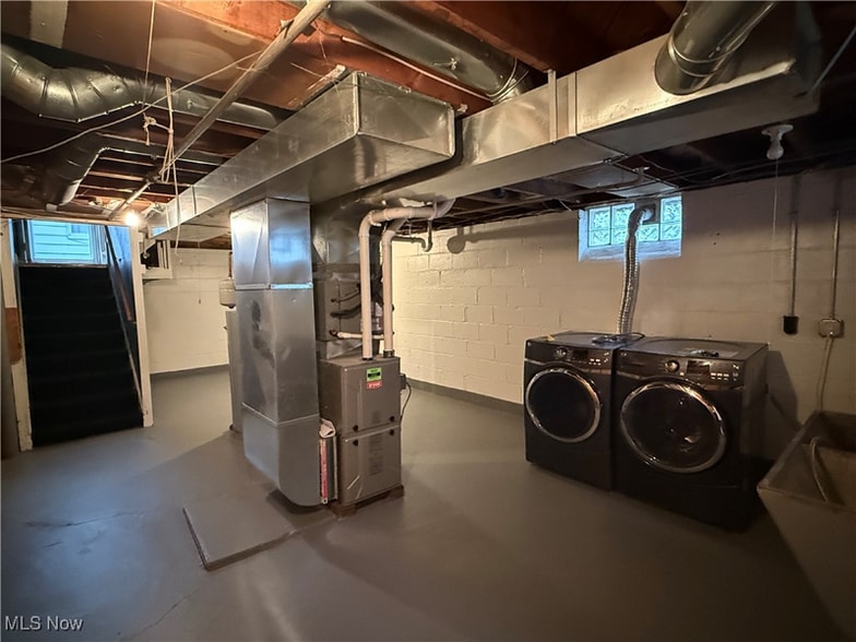 Building Photo - 4907 E 88th St