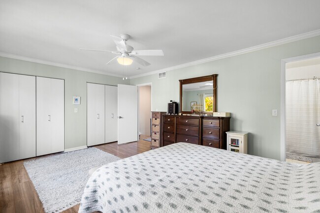 Building Photo - 48 Randall Ave