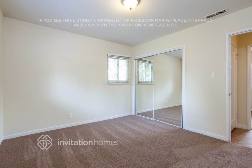 Building Photo - 1501 Clay St