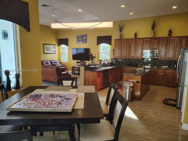 Building Photo - 15802 SW 15th St