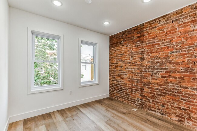 Building Photo - 1836 S 24th St