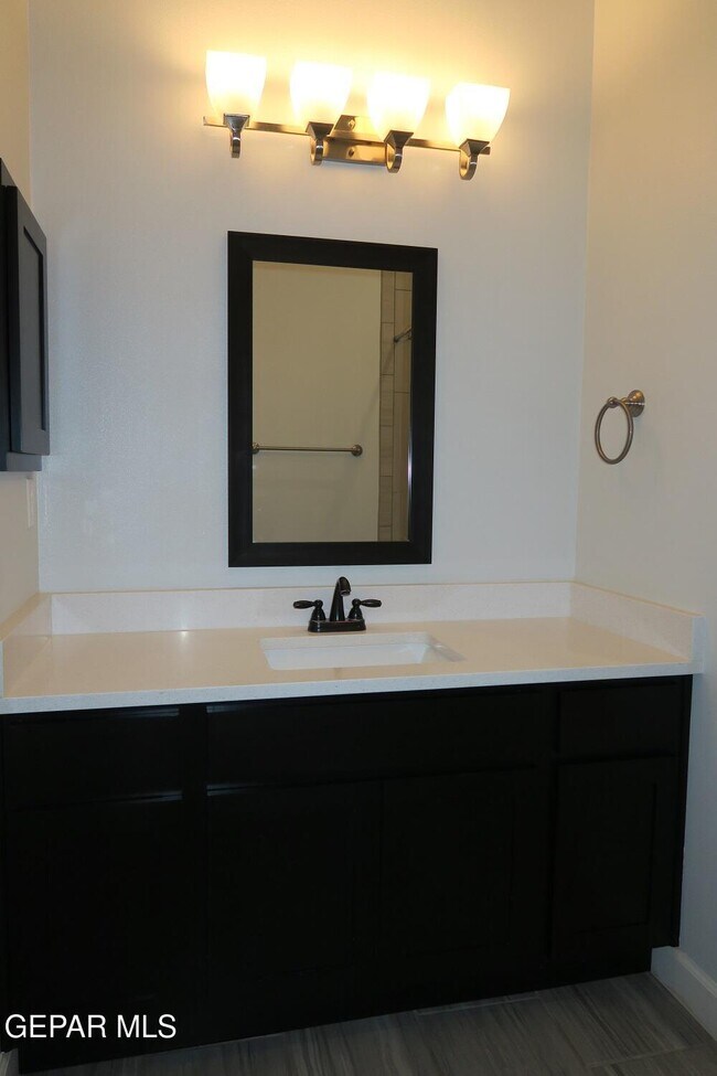 Building Photo - 13153 Cozy Cove Ave
