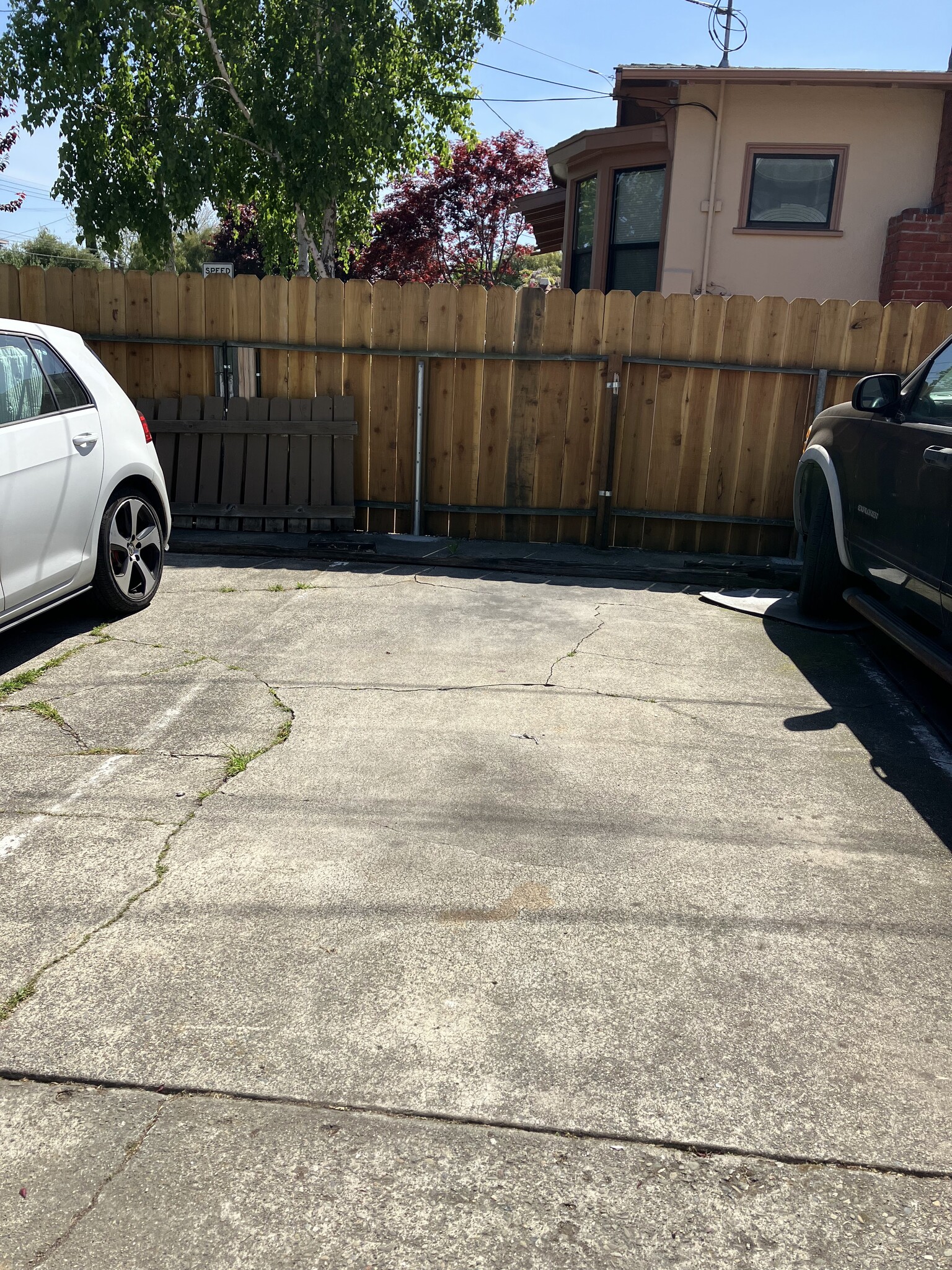 Building Photo - 945 40th St